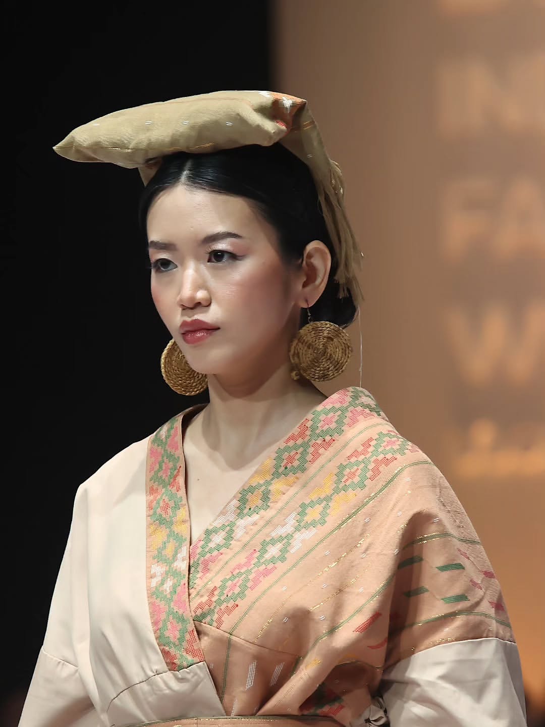 Indonesia Fashion Week 2026 -ULOS SIMETRIA-PKL ADAHMODE × SMKN 8 MEDANDesign by – Amelia Ramadh (3)