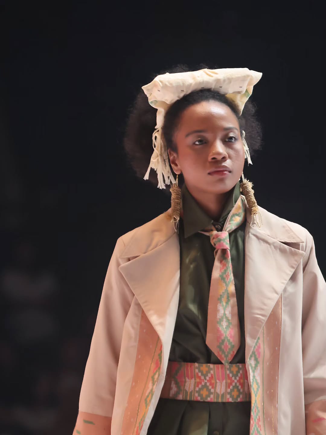 Indonesia Fashion Week 2026 -ULOS SIMETRIA-PKL ADAHMODE × SMKN 8 MEDANDesign by – Gladies Keyza (7)